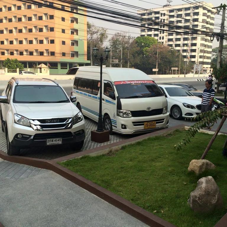 The Sun Terrace Hotel Chiang Mai Bagian luar foto