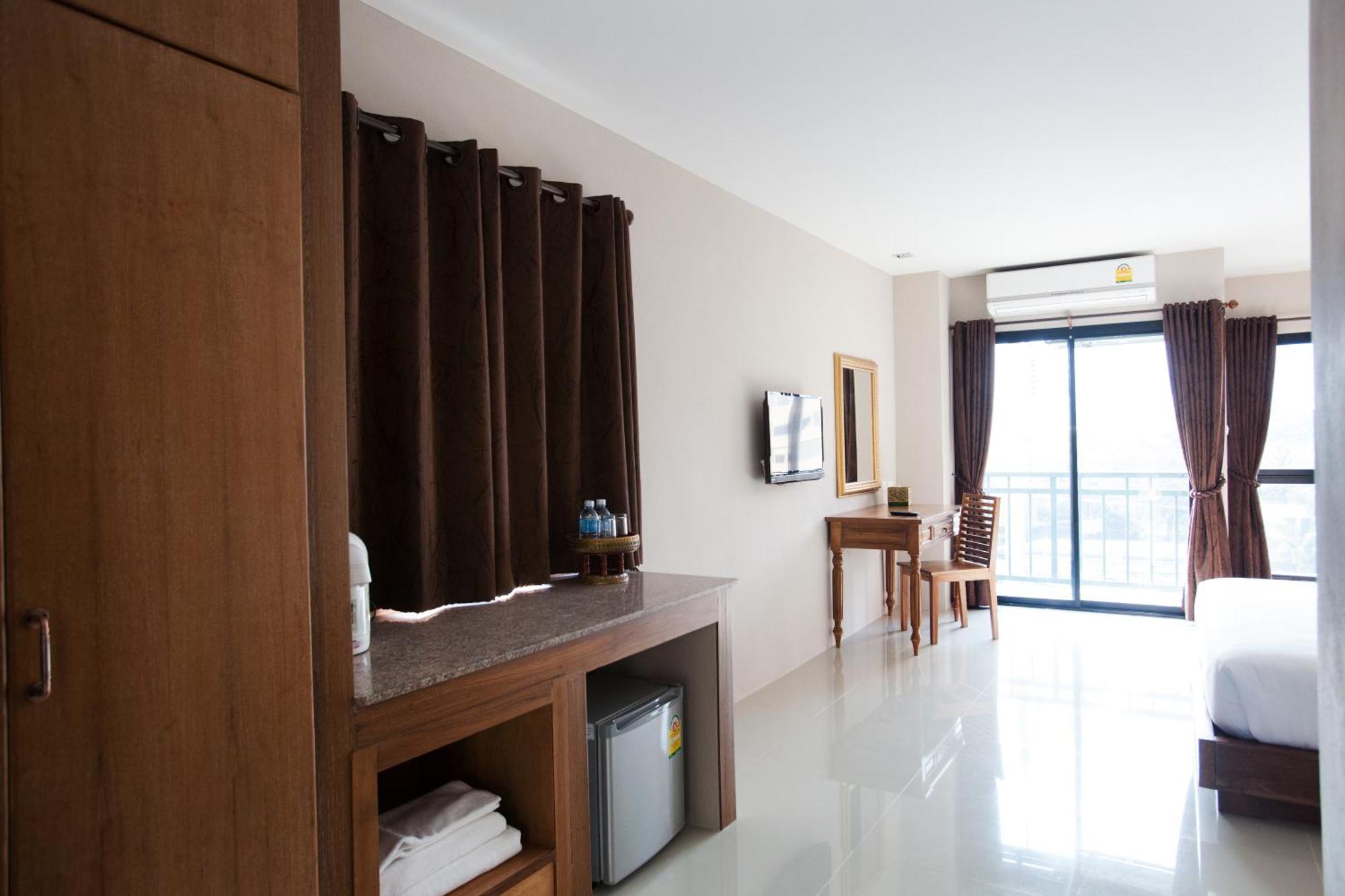 The Sun Terrace Hotel Chiang Mai Bagian luar foto