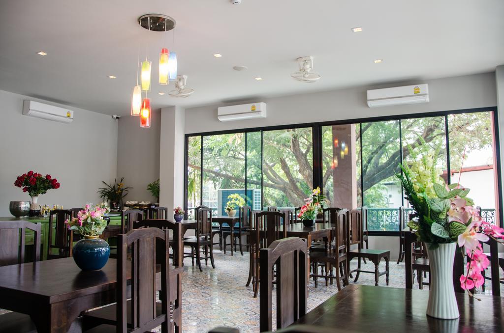 The Sun Terrace Hotel Chiang Mai Bagian luar foto