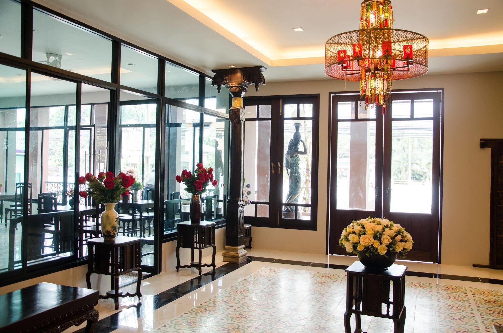 The Sun Terrace Hotel Chiang Mai Bagian luar foto