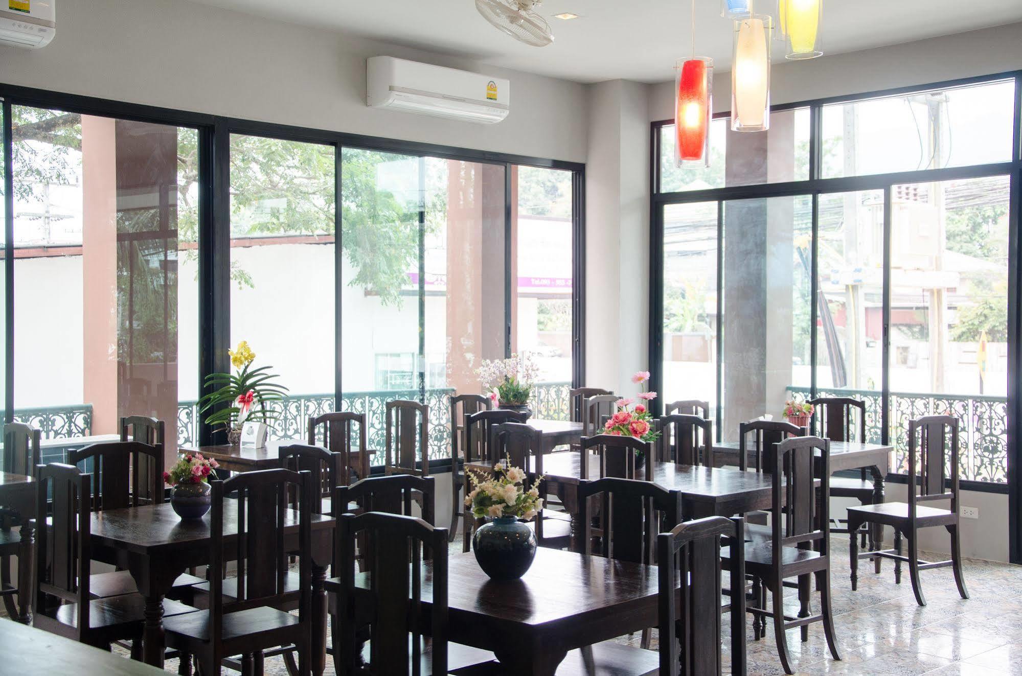 The Sun Terrace Hotel Chiang Mai Bagian luar foto